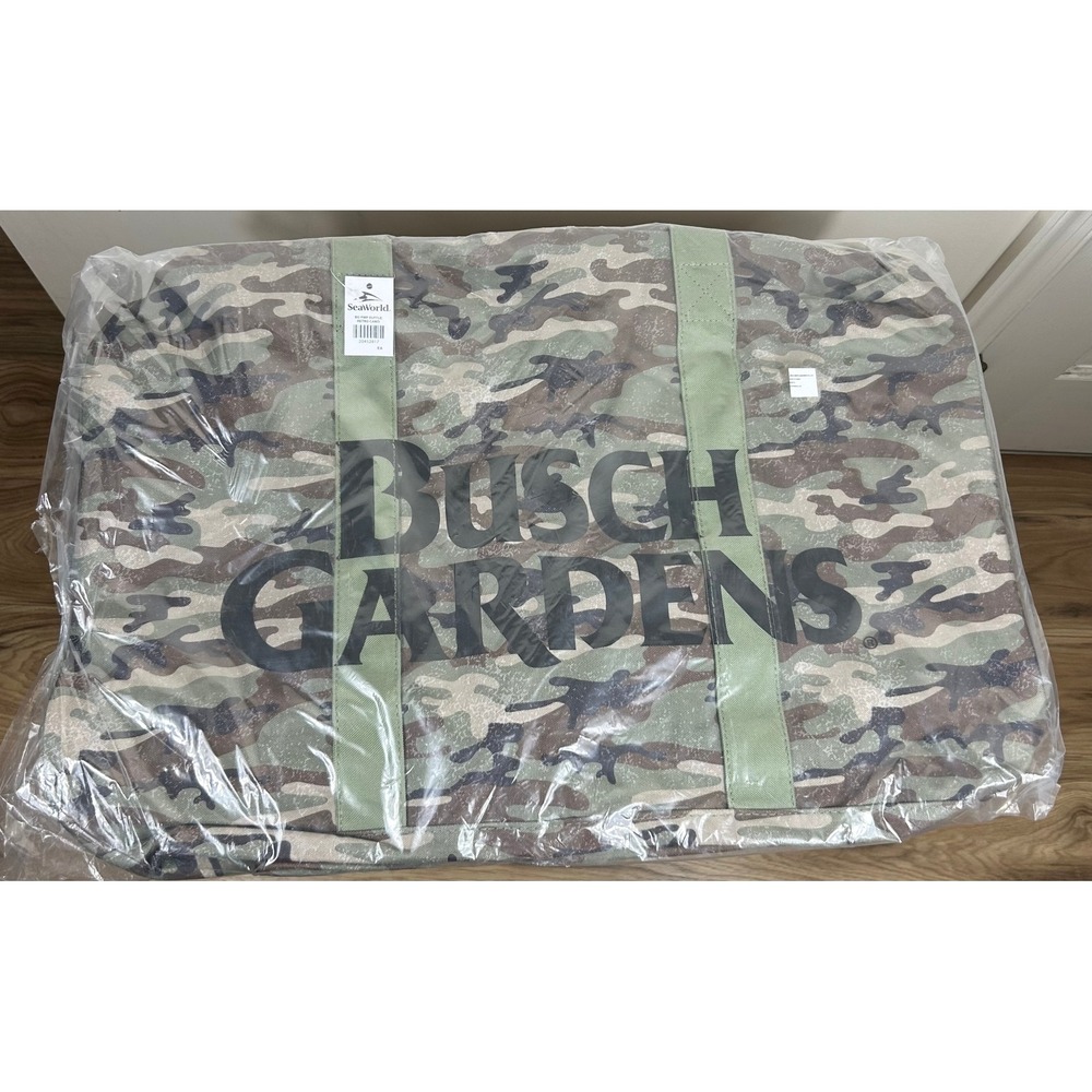 Busch‎ Gardens Duffle Bag Green Retro Camo SeaWorld Souvenir Travel SEALED NEW